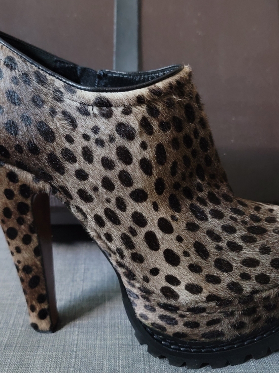 Alaïa Leopard Print Stiletto Ankle Booties